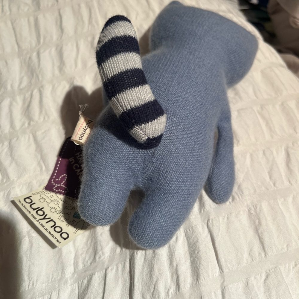🇨🇦BUBYNOA Handmade Cashmere Cat Plush NWT Handmade in Canada - Picture 3 of 9